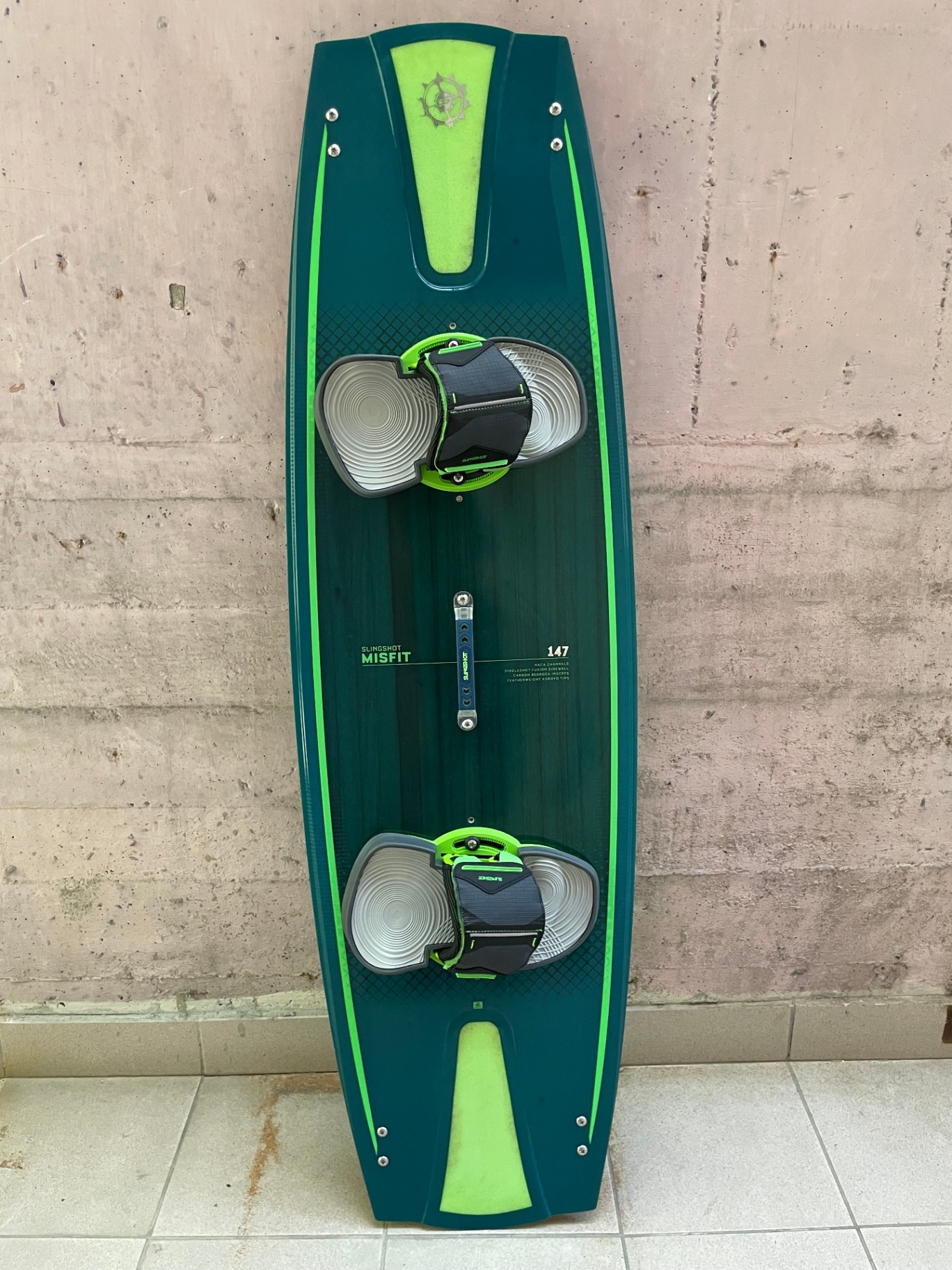 Slingshot Misfit V.10 147 + Dually 